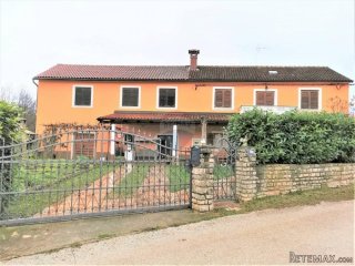 Istra,Grožnjan,Samostojeća kuća u mirnom okruženju
