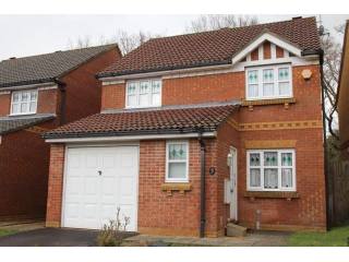 3 bedroom Property For Rent: Stag Way..
