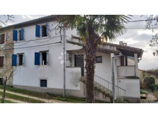 Kuća za adaptaciju - Motovun