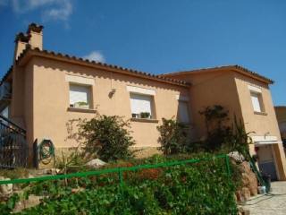 3 Bedrooms - Villa - Girona - For Sale