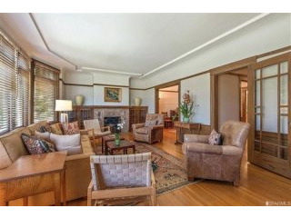 2 Bedrooms - Property - CA - For Sale