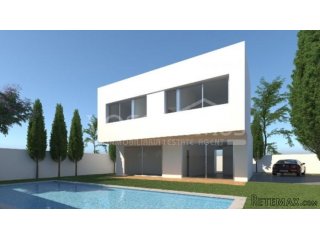 5 OFF PLAN MODERN STYLE VILLAS TO BE BUILT. Located in the..