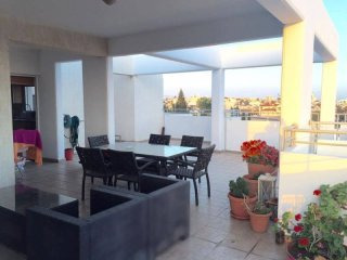 Spacious Three bed Penthouse in a Newly..