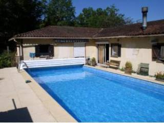 South Of Sarlat, In A Quiet Location..