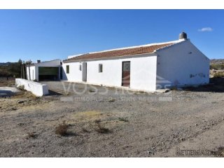 EXCLUSIVE LISTING TO VOSS HOMES - BARGAIN Large country..