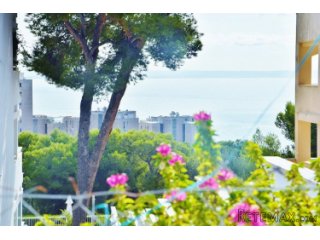 Ground floor apartment with partial sea views in the..