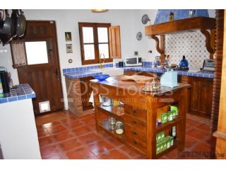 A lovingly and quality renovated edge of village house of..