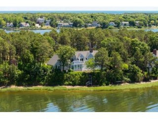 3 bedroom Property For Sale: Cove Road..