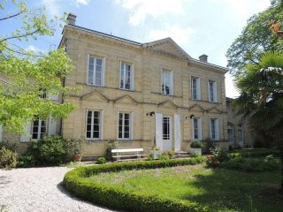 6 Bedroom Manor House For Sale