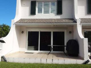 Apartment/townhouse - Bay View House is..