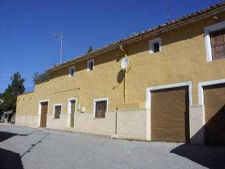 3 bed 2 bath Stunning 100 year old..