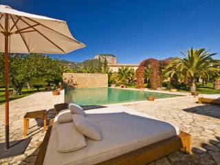 Luxury and exclusivity in a peaceful..