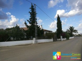 Villa For Sale In Fines