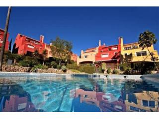 3 bedroom town house for sale
