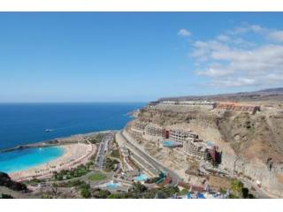 Apartment (Attic) for sale in Amadores..