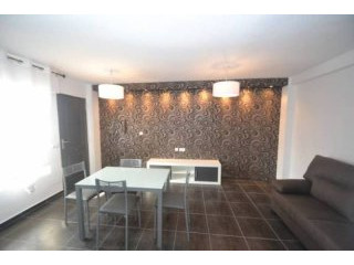 2 Bedroom 1 Bathroom Apartment In..