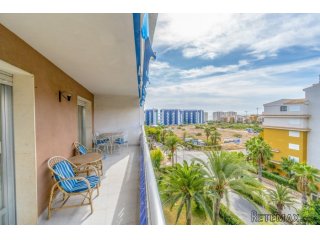 Rocío del Mar, close to all services and shopping centers..