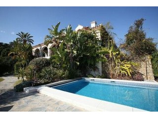 4 Bedrooms - Villa - Malaga - For Sale