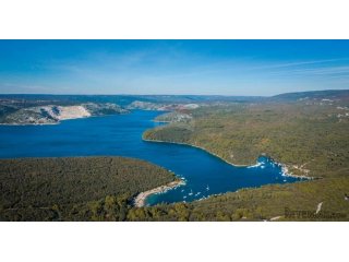 ISTRA, BARBAN - Veliko zemljište 5ha za investicijsko ulagan