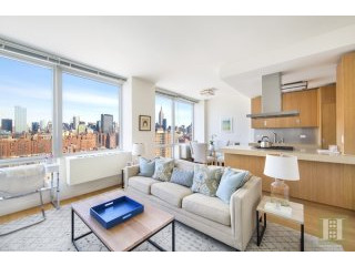 1 bedroom Apartment For Sale: 450 WEST..