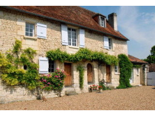 4 Bedroom Farm House For Sale