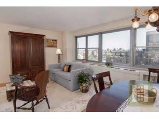 2 bedroom Apartment For Sale: 15 WEST..
