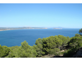 Exclusive plot of land with panoramic..