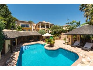 5 Bedrooms - Villa - Malaga - For Sale