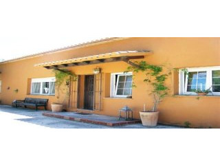 4 Bedrooms - Villa - Alicante - For Sale