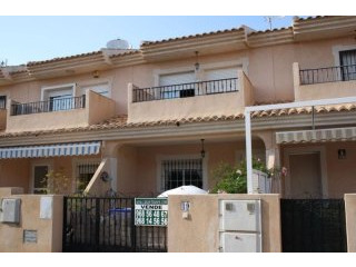 3 Bedrooms - House - Alicante - For Sale