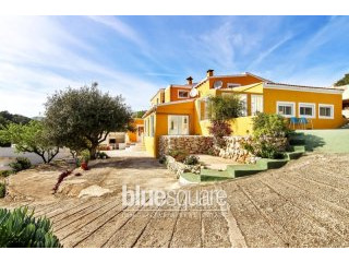 Spacious 8-bedroom villa in Gata Gorgos