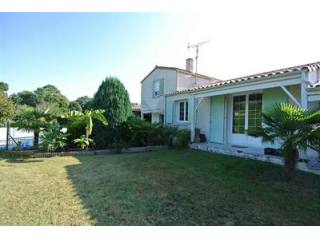 4 Bedrooms - House - Poitou-Charentes -..