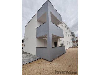OBITEJSKI APARTMAN - NOVOGRADNJA