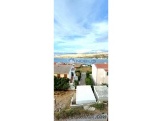 Pag (Pag) 3-soban stan sa pogledom na more, 77 m2