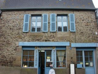 Village House, Ideal Holiday Home