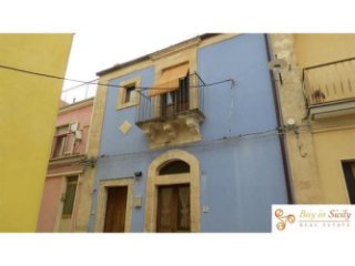 1 bedroom Detached House For Sale: Via..