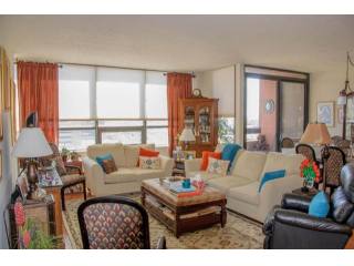 2 bedroom Apartment For Sale: 5150..