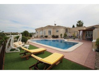 3 Bedrooms - Villa - Alicante - For Sale