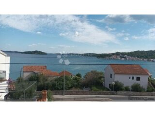 ŠARMANTAN APARTMAN S POGLEDOM NA MORE