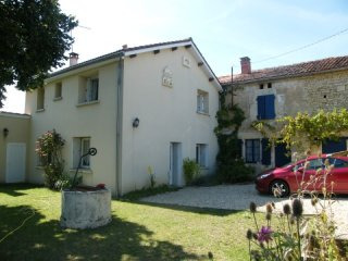 3 Bedroom Farmhouse With Cottage To..