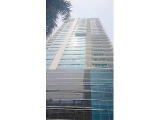 For Lease Fully Furnished In Ave Balboa