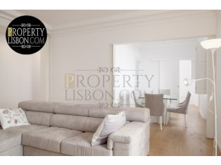 Remodeled home, T5 Lisbon Apartment for..