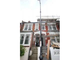 2 Bed Flat/Apartment To Let in London