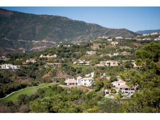 VILLA FOR SALE IN LA ZAGALETA