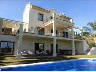 Villa for sale in Los Flamingos..