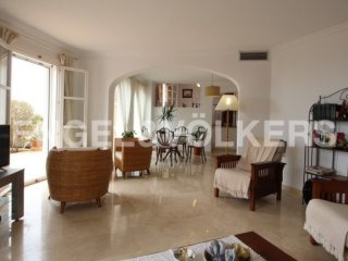 Spectacular Mediterranean Villa In..