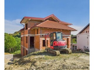 Zagreb, Gornja Dubrava – roh-bau kuća sa zemljištem i dokume