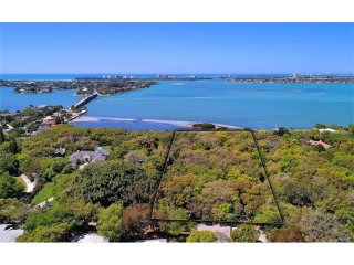 Land For Sale: 3250 Old Oak Dr..