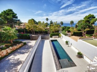 Modern Semi-Detached With Sea Views In..