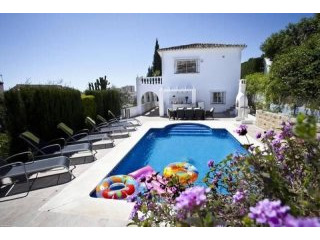 4 bedroom detached villa for sale
